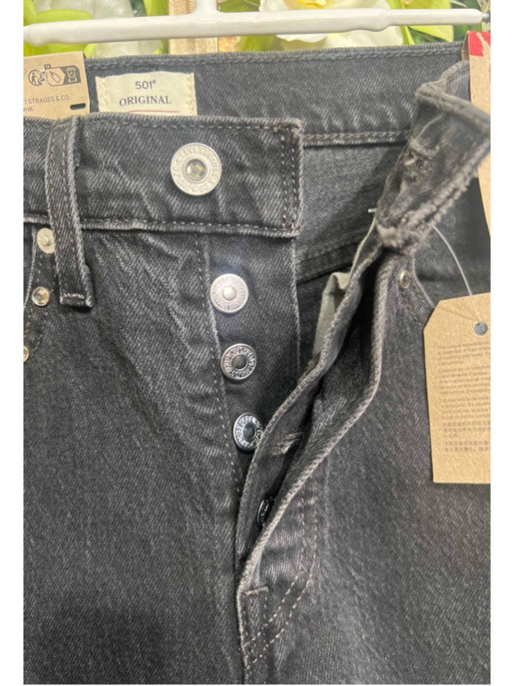 Women's Levi's Black 501 Original Straight Leg La La Jeans Size 26 Studded - Picture 8 of 12